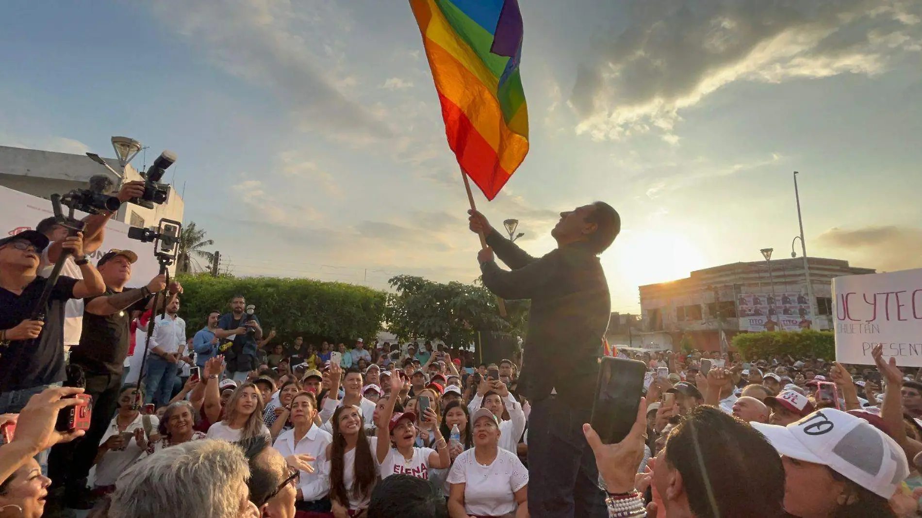  ERA con bandera de comunidad LGBTQ